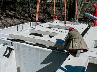 MONTÁŽ ZÁKRYTOVÝCH DESEK