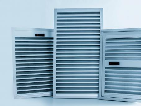 Suitable for installation in doors & walls.