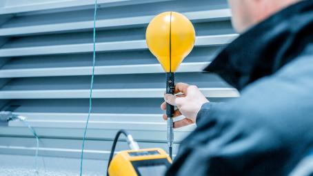 Technické budovy, bezpečnost a normy